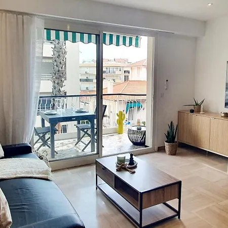 Apartmán Beautiful 2 Bedroom With A View Antibes