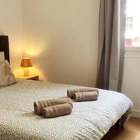 Beautiful 2 Bedroom With A View Apartmán Antibes