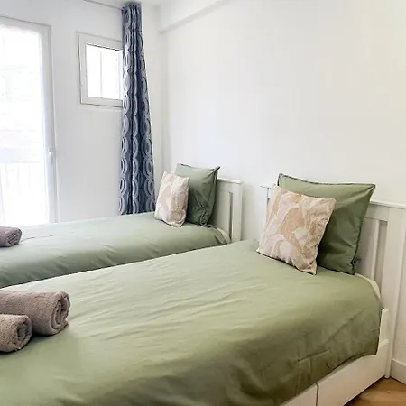 Beautiful 2 Bedroom With A View Apartmán