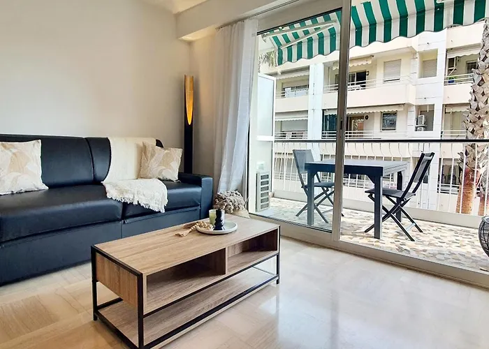 Beautiful 2 Bedroom With A View Apartamento